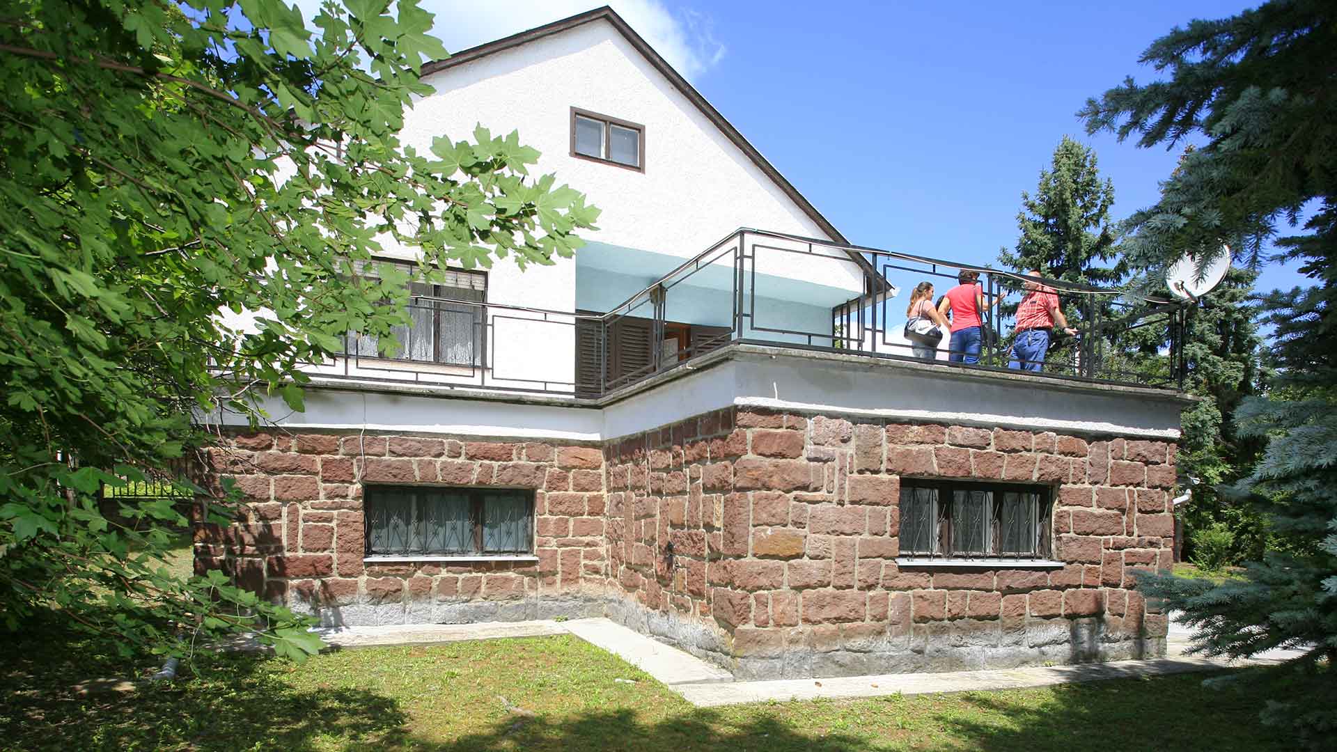 Balaton északi partján, panorámás nyaraló