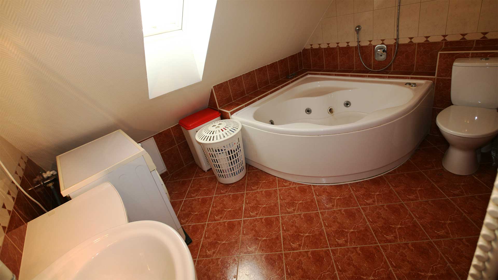 Önálló kertes családi lakóház eladó