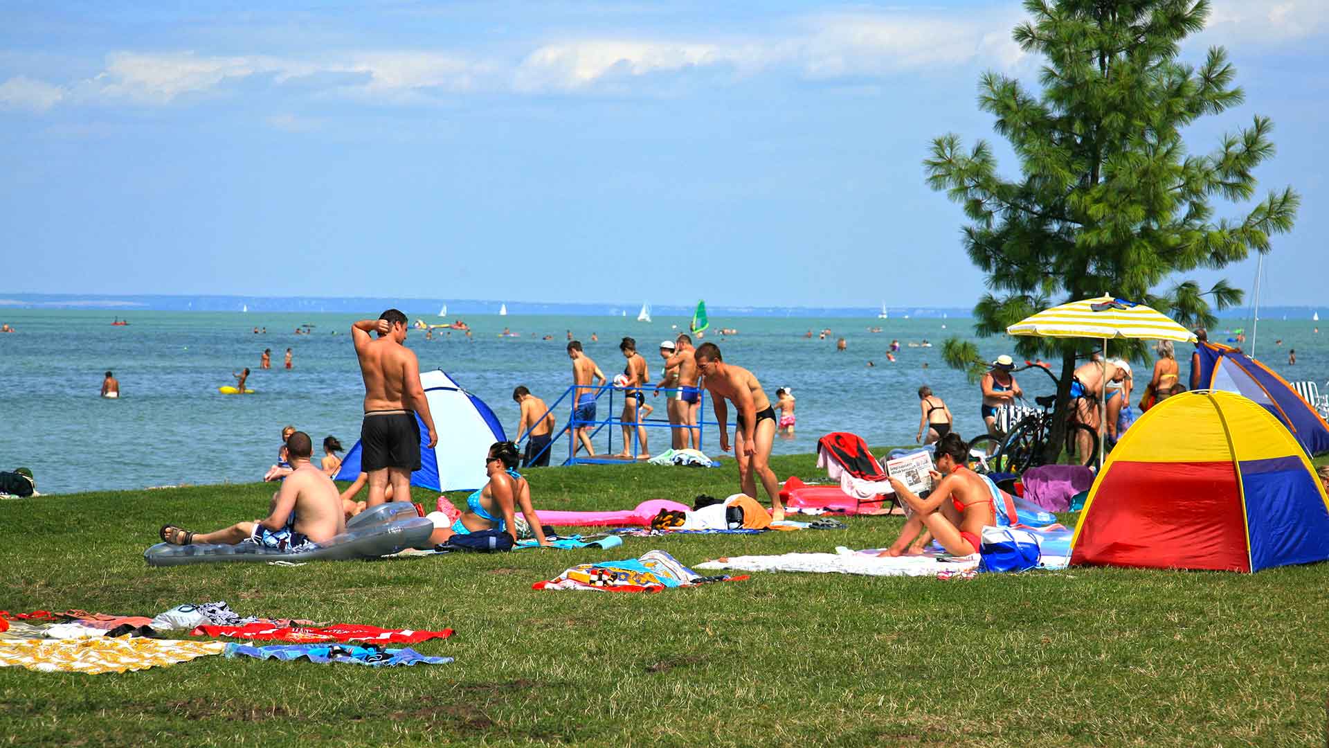 Zamárdi, nagy strand.