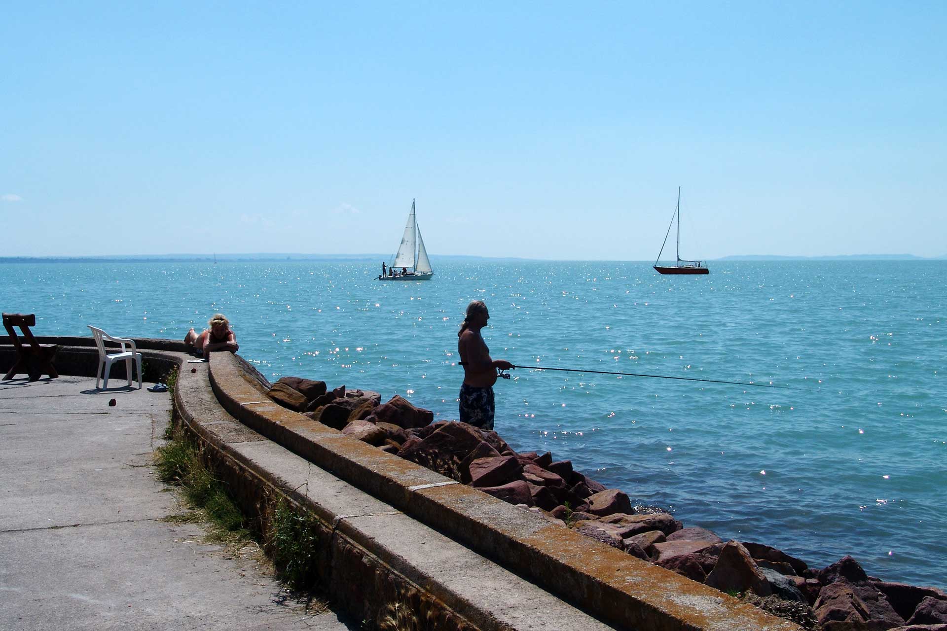 Balatonvilágos - Balatonaliga, a Balaton sokáig titkolt kikötője. A 23. MAHART (Bahart) kikötő, volt MSZMP üdülőben