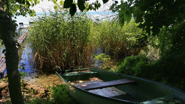 Balaton északi partján, panorámás nyaraló