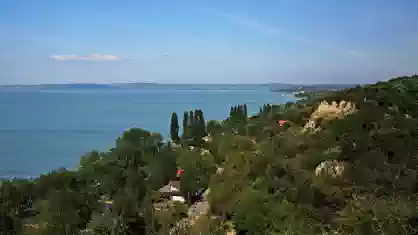 Balatonakarattyai ingatlanok, eladó ingatlan Balatonakarattyán