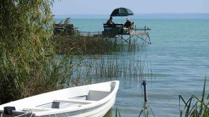 Új vízparti nyaralója lehet a Balatonnál