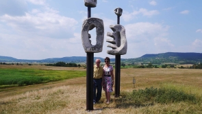 Balaton-felvidéken, eladó házat, parasztházat, nyaralót, keresek Vevőim részére.