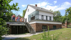 Balaton északi partján, panorámás nyaraló