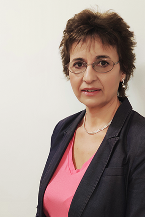 Lőkös Gáborné (Erika) Ingatlanpiaci elemző és értékesítési szakértő 06-30-218-0000